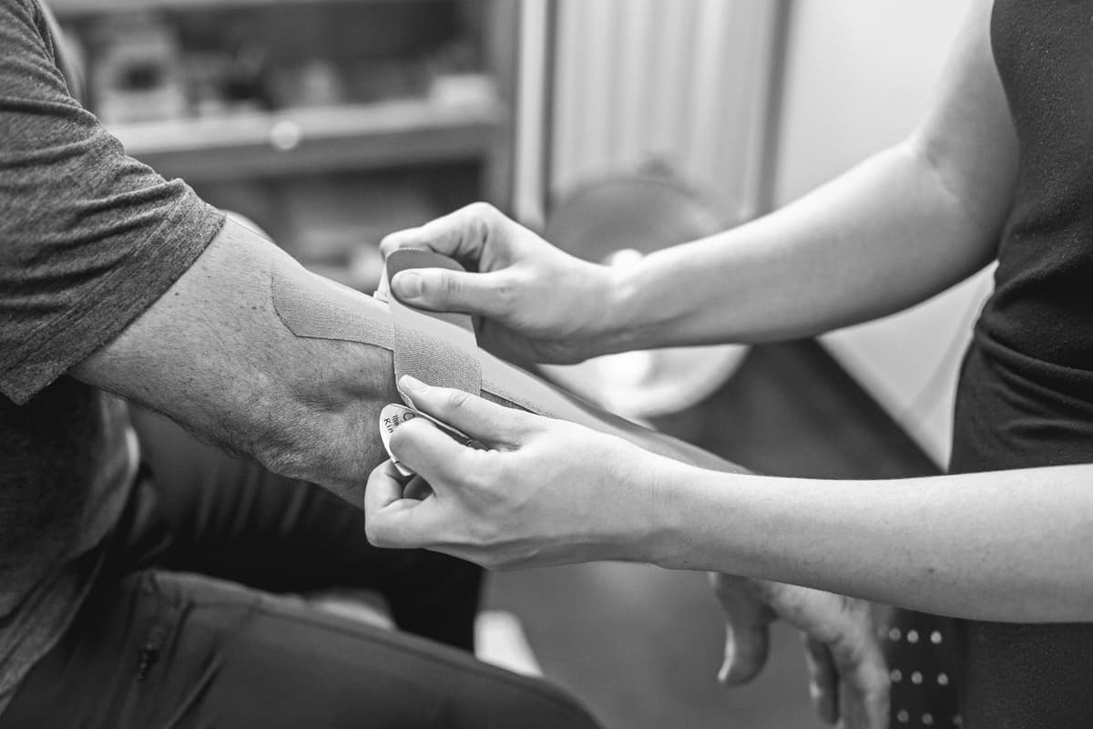 Sports medicine physical therapy at Genesis Wellness Centers